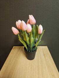 Kunsttulpen - 24CM aubergine - neptulpen - tulpen - kunsttulp in zwart potje - kunstbloemen - nepbloemen - kunstplant - bloemen - cadeautje - cadeautje vrouw - voorjaar - lente - best verkocht